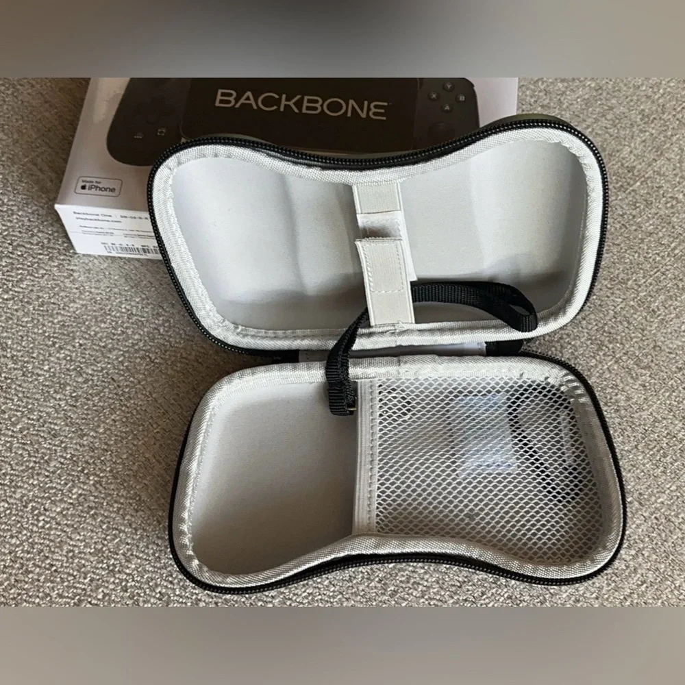 *USED* BACKBONE One Mobile Gaming Controller for iPhone (Lightning) + CASE